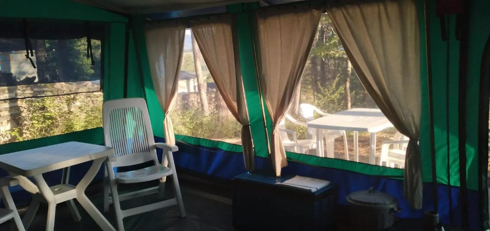 Camping Maeva Escapades Le Couriou Recoubeau-Jansac France